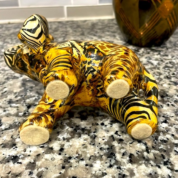 La Vie Elephant Figurine Safari Animal Print Patchwork - Picture 8 of 12